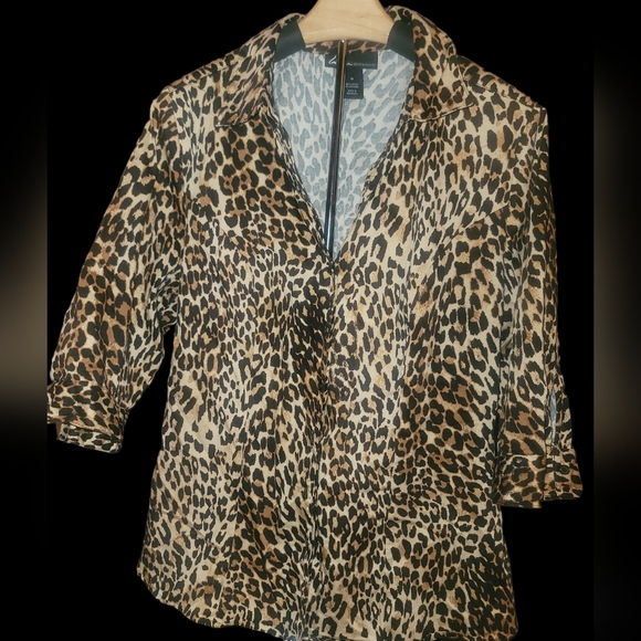 Lane Bryant Button Down 3/4 Sleeve Shirt Size 16 - Picture 7 of 8